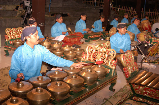 Gamelan Jawa: Seni Musik Tradisional Yang Mengalun Indah Dalam Upacara Dan Ritual Budaya